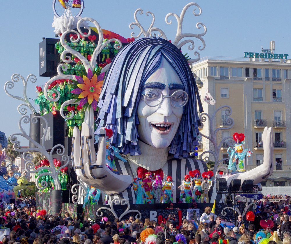 Carnevale di Viareggio - carro allegorico 
